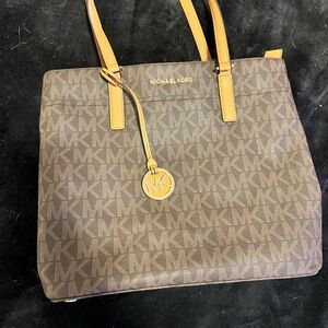 Michael Kors tote
